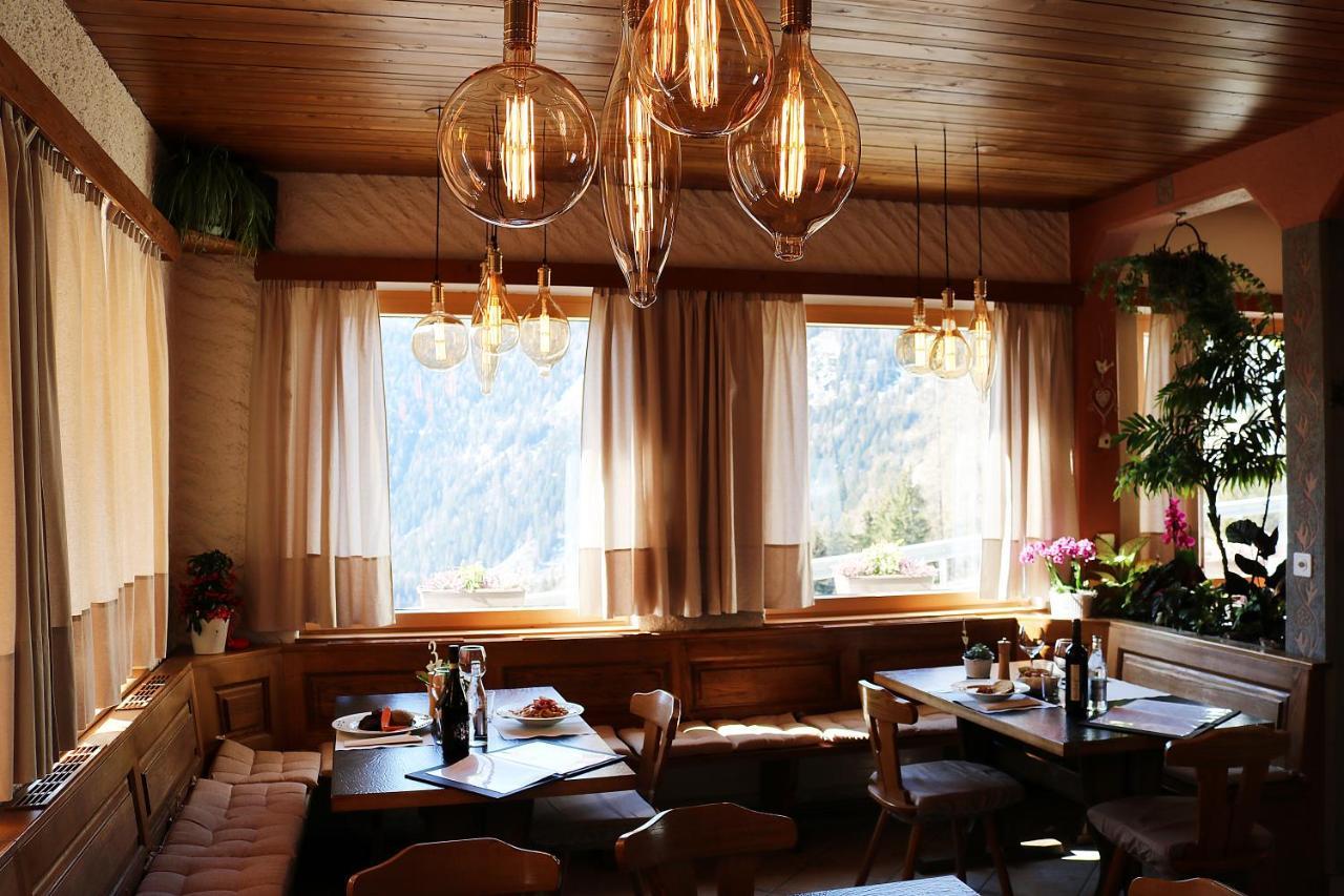 Hotel Sfazu Poschiavo Εξωτερικό φωτογραφία